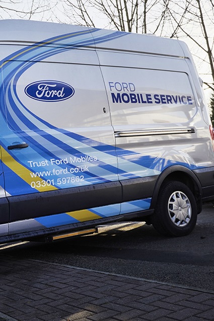 Mobile Service Ford St Basile 01 portrait
